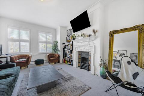 3 bedroom flat for sale, Park Hall Road, West Dulwich