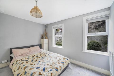 1 bedroom flat for sale, Rattray Road, London