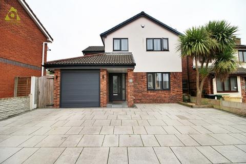 4 bedroom detached house for sale, Parkway, Westhoughton, BL5 2RY