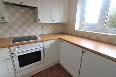 2 bedroom flat to rent, Kerr Close, Knebworth, SG3