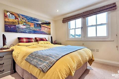 3 bedroom apartment for sale, St. Nons Close, St. Davids, Haverfordwest