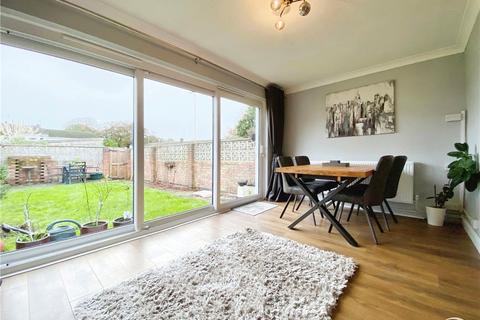 3 bedroom end of terrace house for sale, Ryde Gardens, Yateley, Hampshire