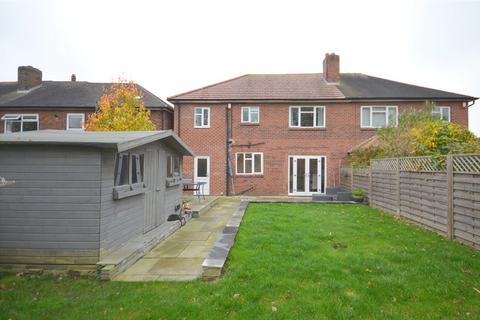 4 bedroom semi-detached house for sale, Wellhouse Lane, Mirfield, West Yorkshire, WF14