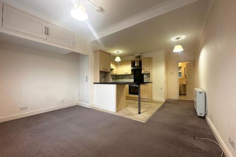 1 bedroom flat to rent, Eglinton House, Swanscombe Street