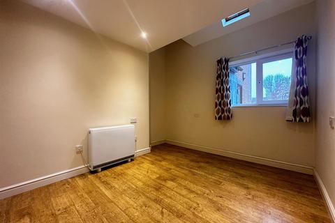 1 bedroom flat to rent, Eglinton House, Swanscombe Street