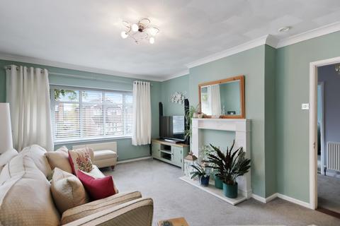 17 Coronation Road, East Grinstead, RH19 4AJ