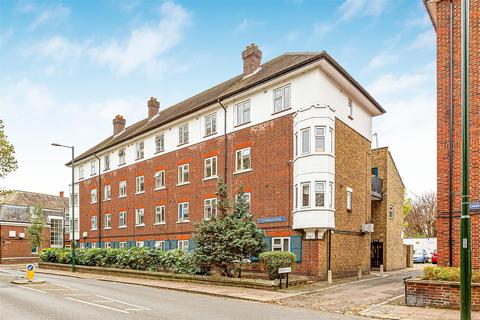 3 bedroom flat for sale, Mortlake High Street, Mortlake, London, SW14