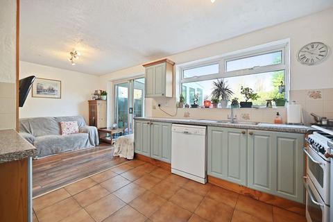 3 bedroom semi-detached house for sale, Scotts Farm Road, Epsom, KT19