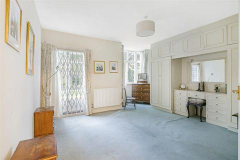 3 bedroom flat for sale, Peaches Close, Cheam, Sutton