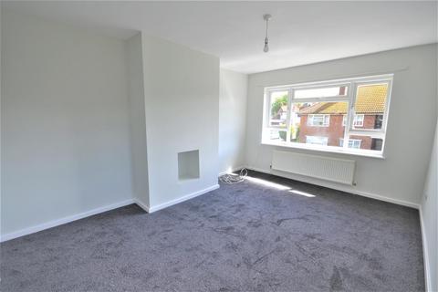 2 bedroom flat to rent, Barnhorn Close, Bexhill-On-Sea TN39