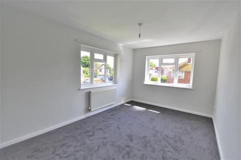 2 bedroom flat to rent, Barnhorn Close, Bexhill-On-Sea TN39