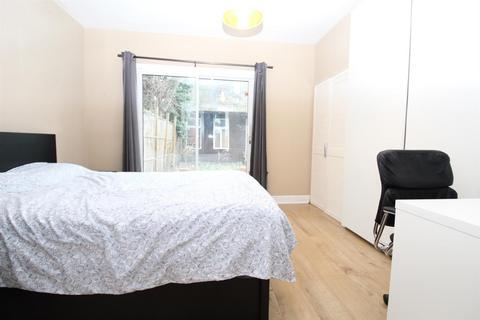 undefined, Brampton Road, London N15