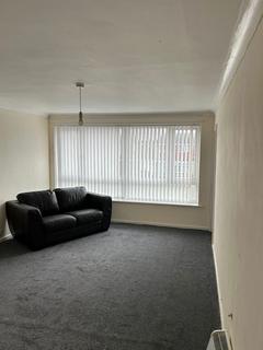 2 bedroom flat to rent, Elsdon Avenue, Seaton Deleval Whitley Bay NE25