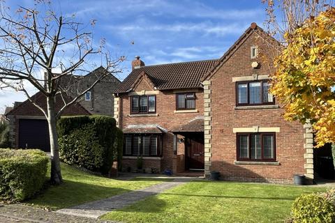 4 bedroom detached house for sale, Wike Ridge Mount, Leeds LS17