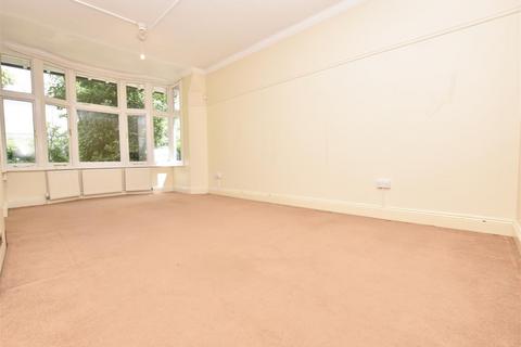 3 bedroom apartment to rent, GFF 20 Redlands Road