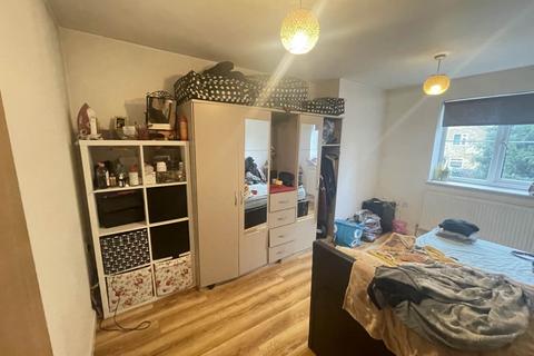 1 bedroom flat to rent, High Street, Harlinghton,Hayes,Ub3