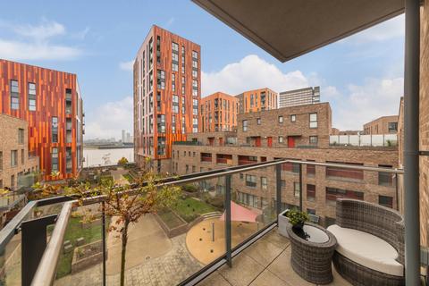 1 bedroom flat for sale, Willow House, 8 River Barge Close, London