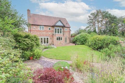 4 bedroom detached house for sale, Woburn Road, Heath And Reach, Leighton Buzzard