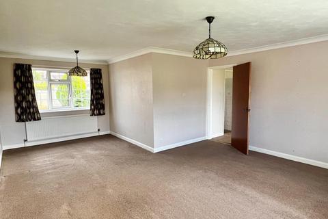 3 bedroom detached bungalow for sale, West Pasture, Kirkbymoorside, York