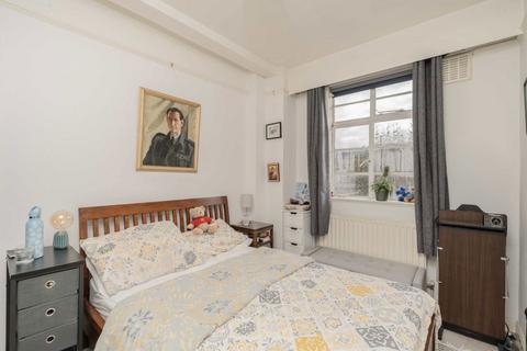 1 bedroom flat for sale, Orsett Terrace, London W2