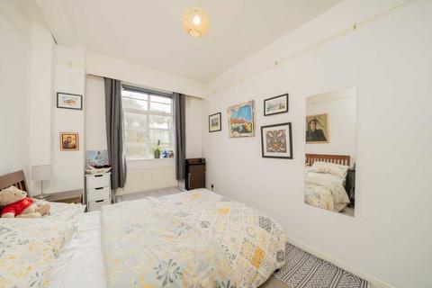 1 bedroom flat for sale, Orsett Terrace, London W2