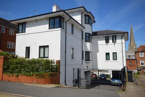 2 bedroom flat to rent, Lyons Court, Dorking, Surrey. RH4 1AE