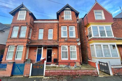 1 bedroom ground floor flat to rent, 1 Bed Ground Floor Flat, Turmer Avenue, Bridlington, YO15 2HJ