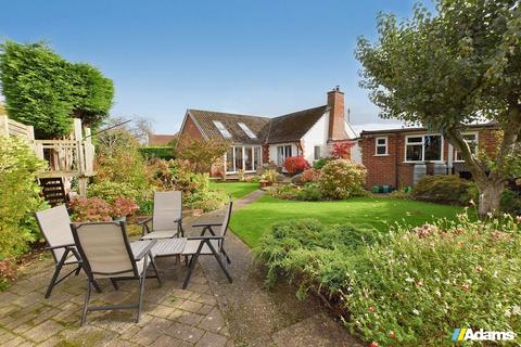 4 bedroom detached bungalow for sale, Tudor Close, Grappenhall, Warrington