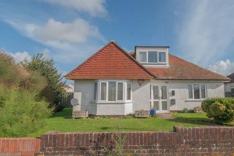 3 bedroom bungalow for sale, Essex Gardens, Birchington, CT7