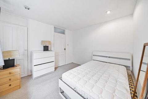 2 bedroom flat for sale, Clarence Avenue, Clapham