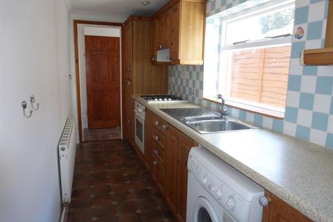 2 bedroom terraced house to rent, Woodlawn Street, Whitstable, CT5