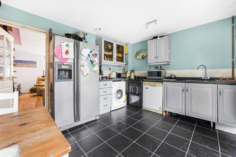 3 bedroom terraced house for sale, Aldsworth Close, Fairford, Gloucestershire, GL7