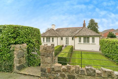 3 bedroom detached bungalow for sale, Whinacres, Conwy LL32