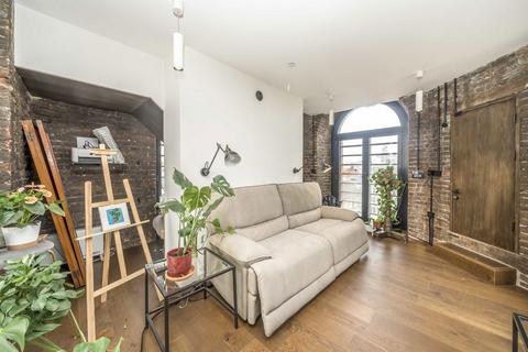 2 bedroom flat to rent, St. Thomas Street, London SE1