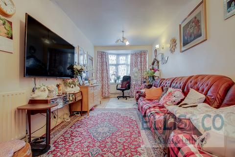 4 bedroom end of terrace house for sale, Ascot Gardens, Southall, UB1