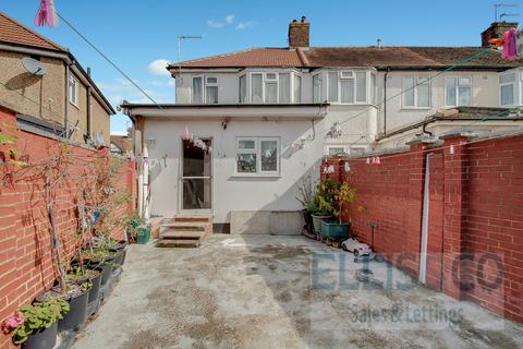 4 bedroom end of terrace house for sale, Ascot Gardens, Southall, UB1