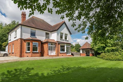 4 bedroom detached house for sale, Ashley Road, Uffculme, Cullompton, Devon, EX15