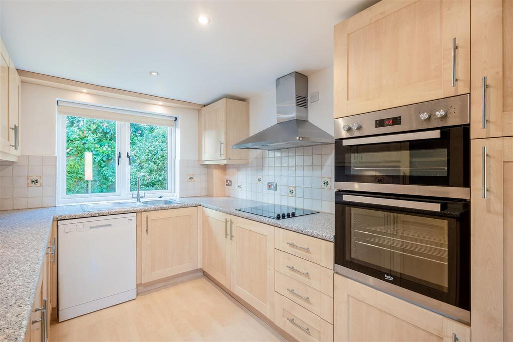 12 Rectory Lane-4.jpg
