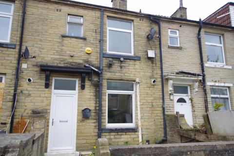 2 bedroom terraced house for sale, Cambridge Street, BD7 3BX