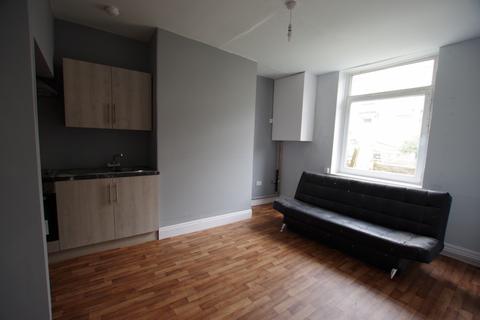 2 bedroom terraced house for sale, Cambridge Street, BD7 3BX