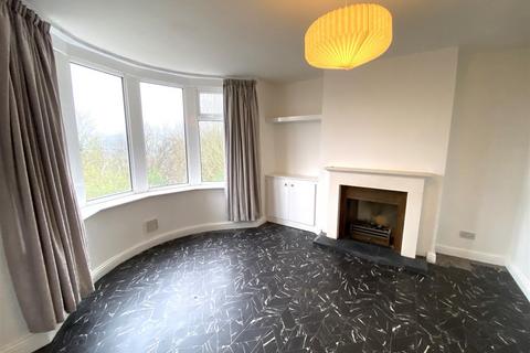 3 bedroom end of terrace house for sale, Park View Avenue, Northowram, Halifax