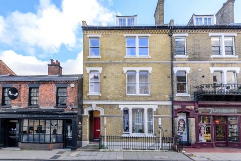 1 bedroom flat for sale, Southgate Street, Winchester, Hampshire, SO23