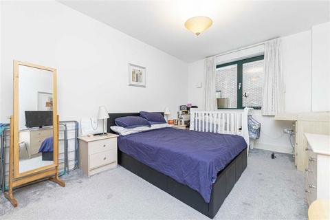 1 bedroom flat for sale, Mansell Street, London E1