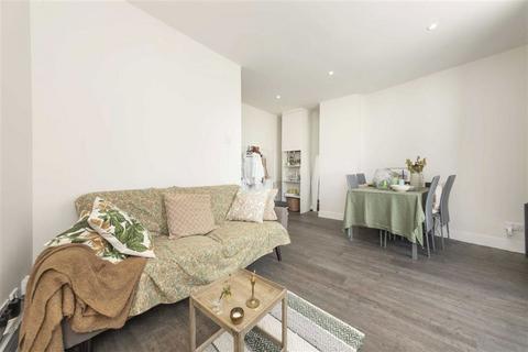 2 bedroom flat to rent, Old Street, London EC1V