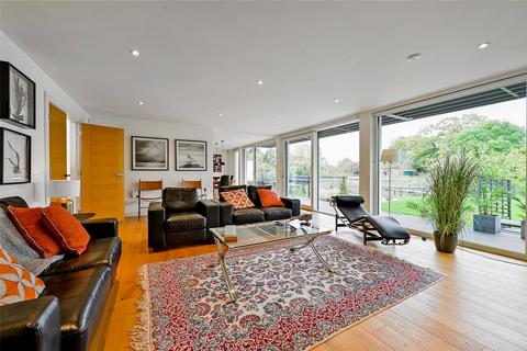 undefined, Ham Island, Old Windsor, Windsor, Berkshire, SL4
