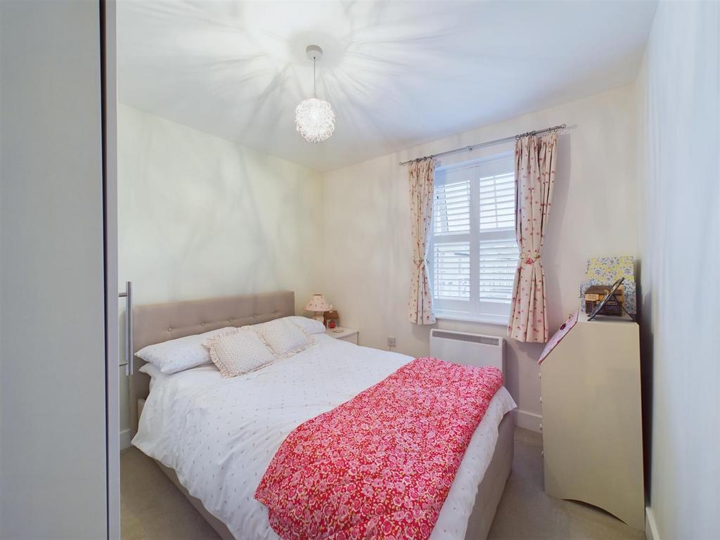Bedroom: