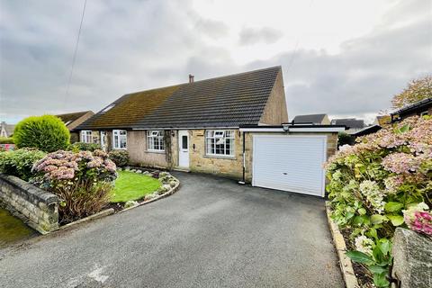 3 bedroom semi-detached bungalow for sale, Weatherhill Crescent, Huddersfield HD3