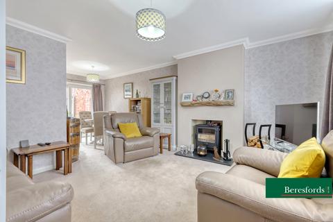 28 Queenswood Avenue, Hutton, Brentwood, CM13 1HU