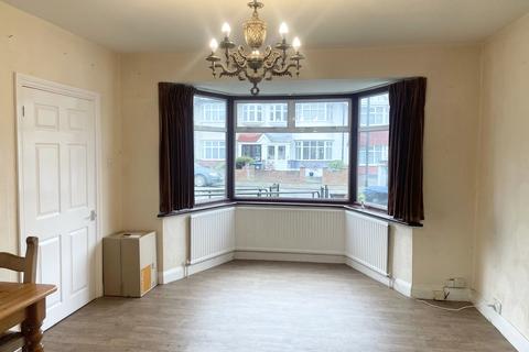 3 bedroom terraced house for sale, Bullsmoor Way, EN8