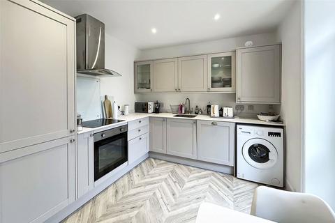 2 bedroom apartment for sale, South Terrace, Littlehampton, West Sussex